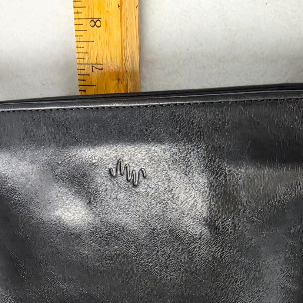 Vintage Monsac Black Leather Shoulder Bag Small Zip Top Minimalist Purse - Picture 10 of 12